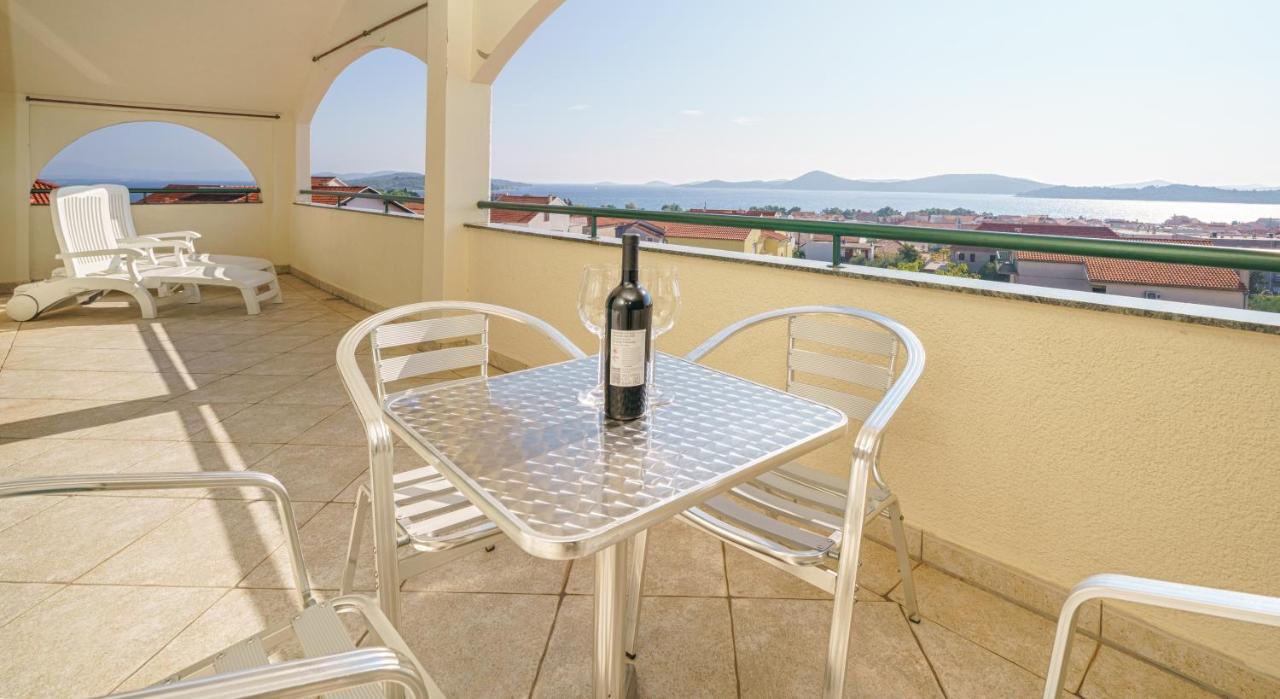 Villa David Vodice Buitenkant foto