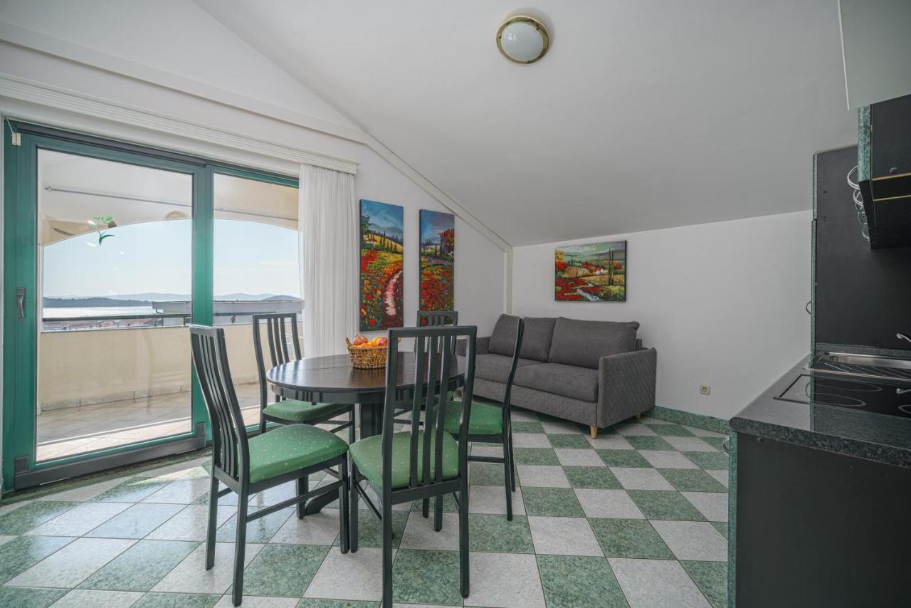 Villa David Vodice Buitenkant foto