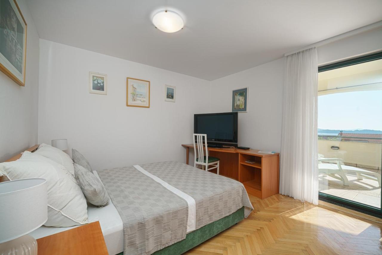 Villa David Vodice Buitenkant foto