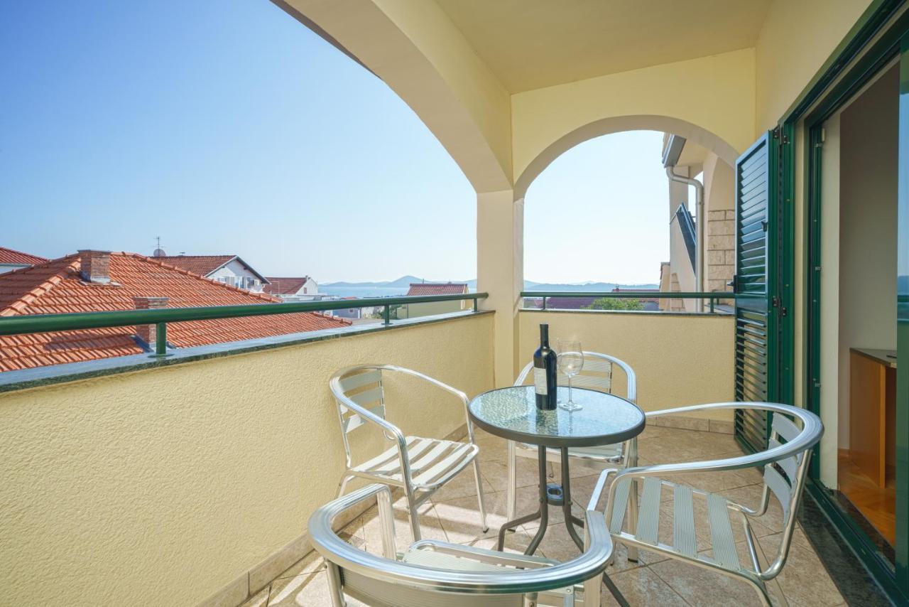 Villa David Vodice Buitenkant foto